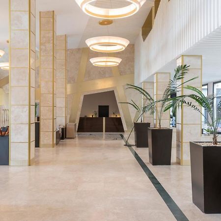Radisson Blu Hotel NʼDjamena Exteriör bild
