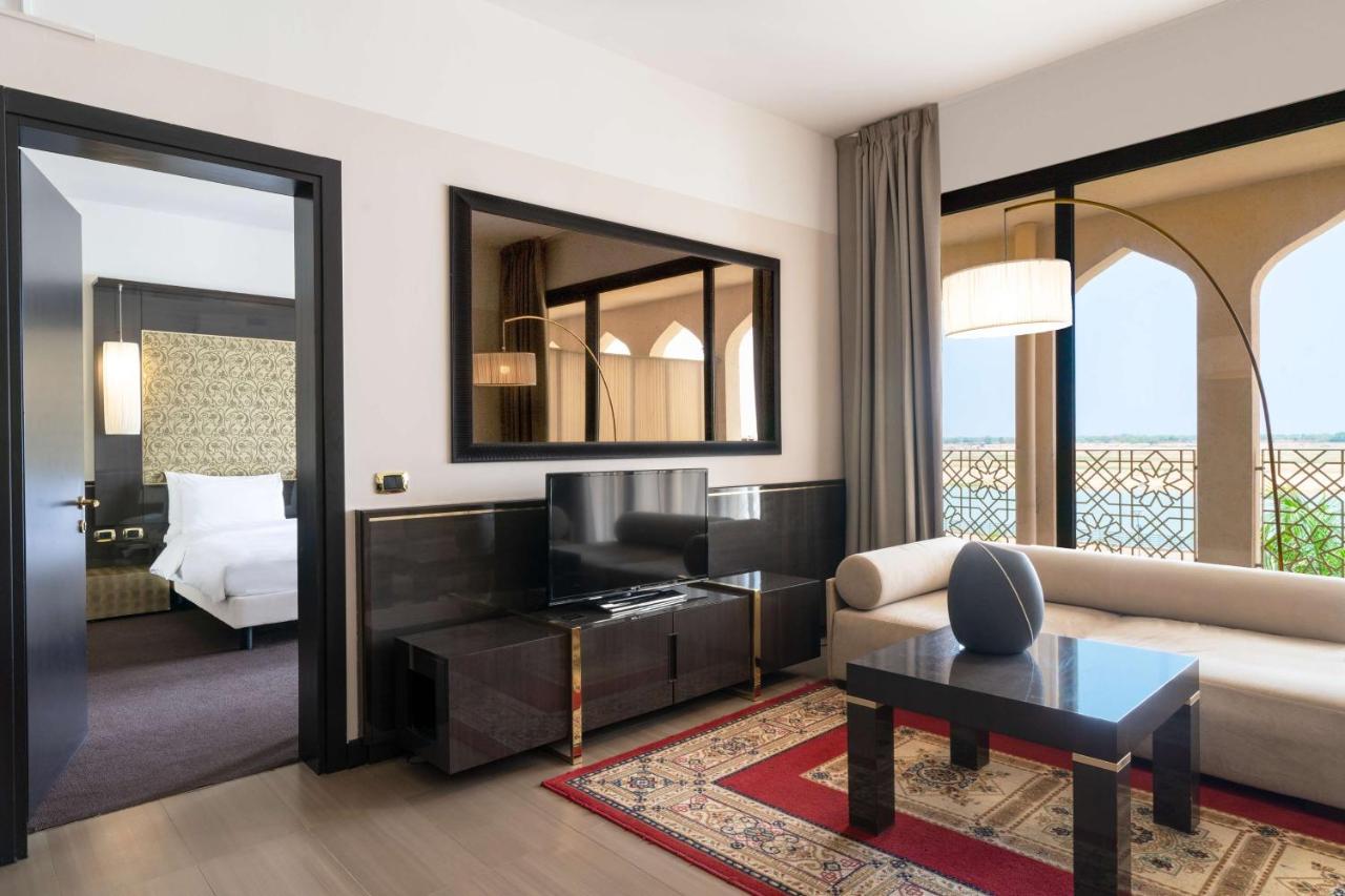 Radisson Blu Hotel NʼDjamena Exteriör bild