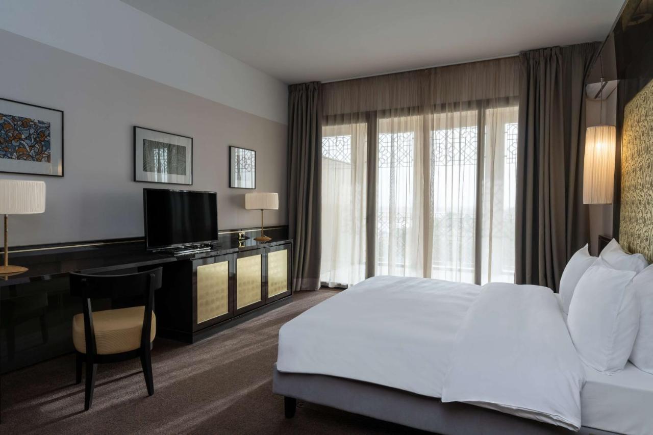 Radisson Blu Hotel NʼDjamena Exteriör bild