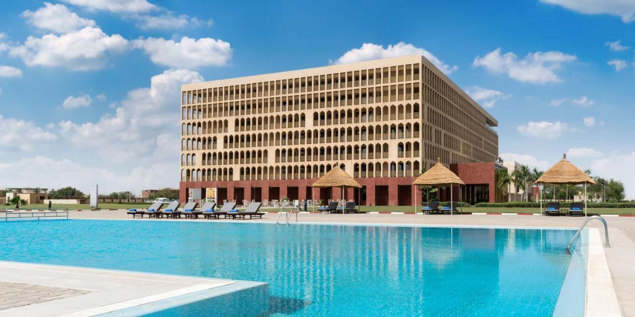 Radisson Blu Hotel NʼDjamena Exteriör bild