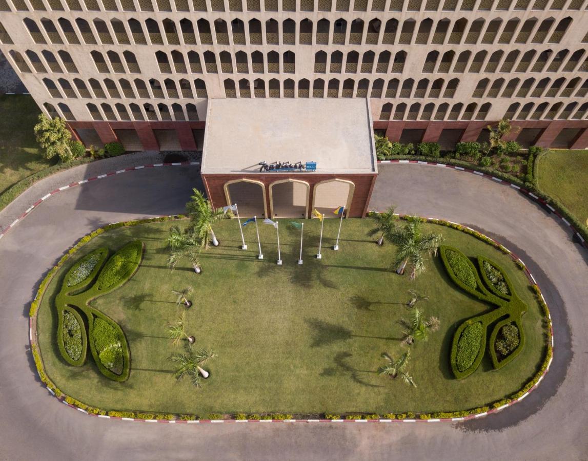 Radisson Blu Hotel NʼDjamena Exteriör bild