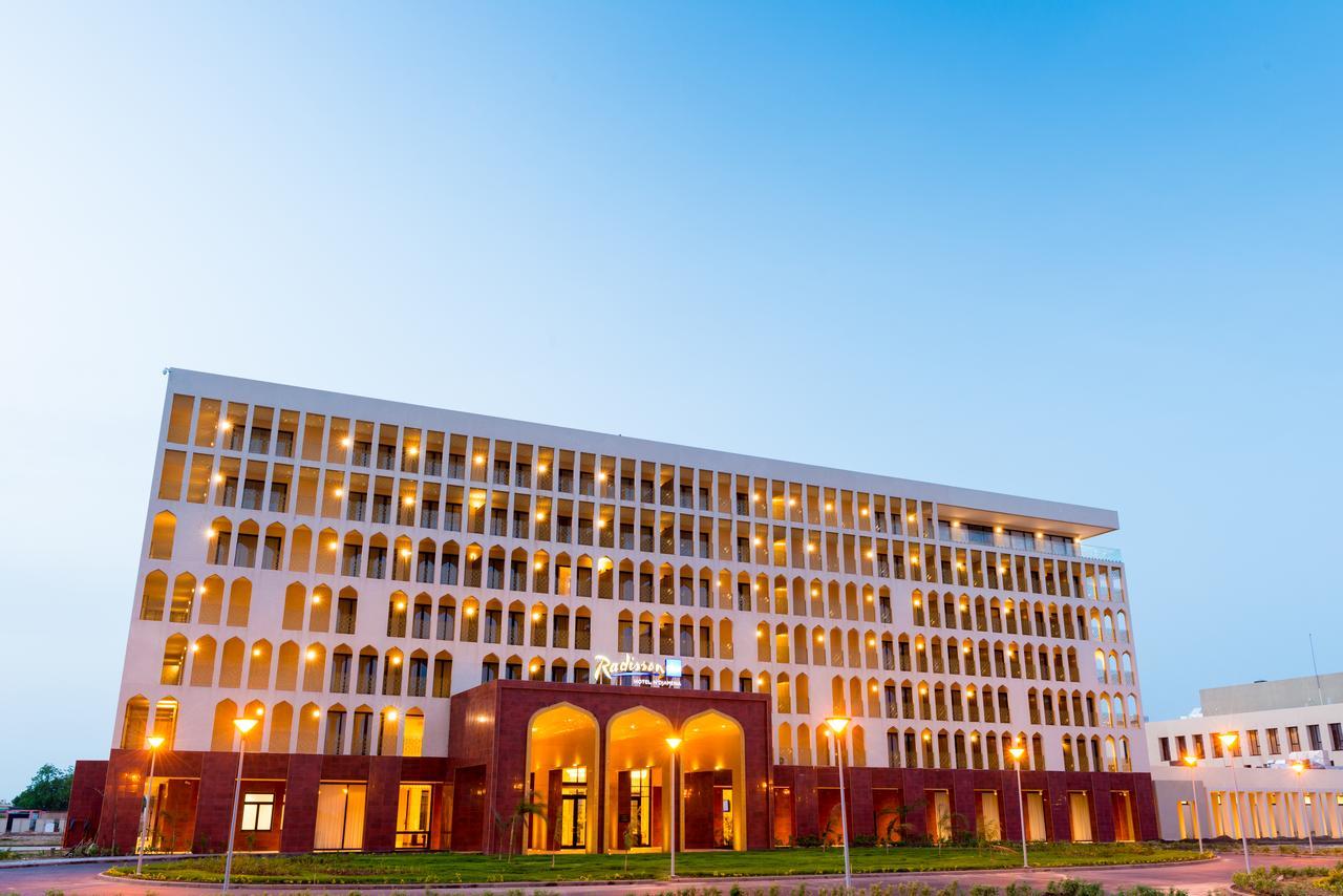 Radisson Blu Hotel NʼDjamena Exteriör bild