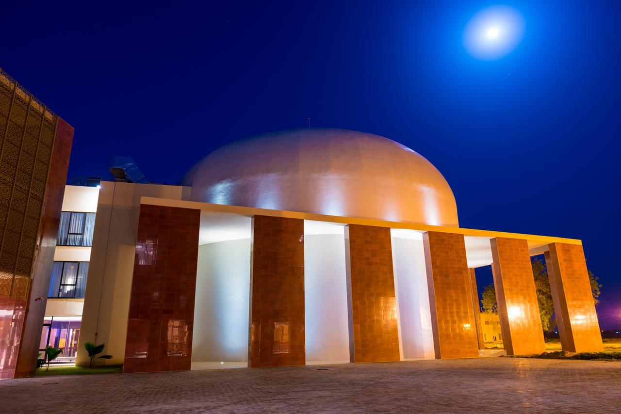 Radisson Blu Hotel NʼDjamena Exteriör bild
